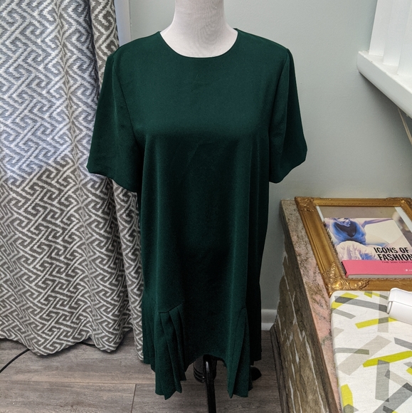 Zara forest green pleated side short sleeve dress - Picture 11 of 13